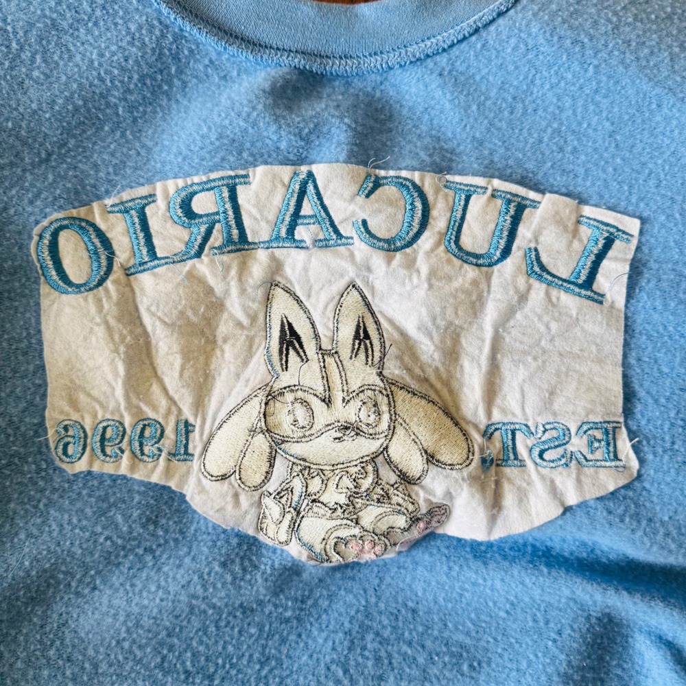 Pokémon Lucario Embroidered Crewneck Sweatshirt XL Blue Graphic Pullover Anime - Picture 4 of 14